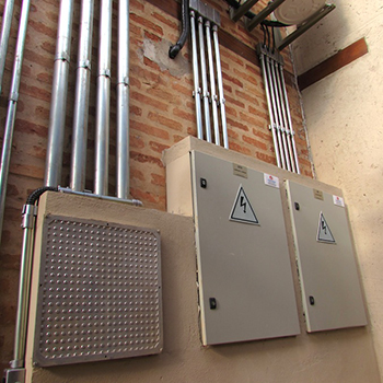Instalações elétricas galpão em Lorena